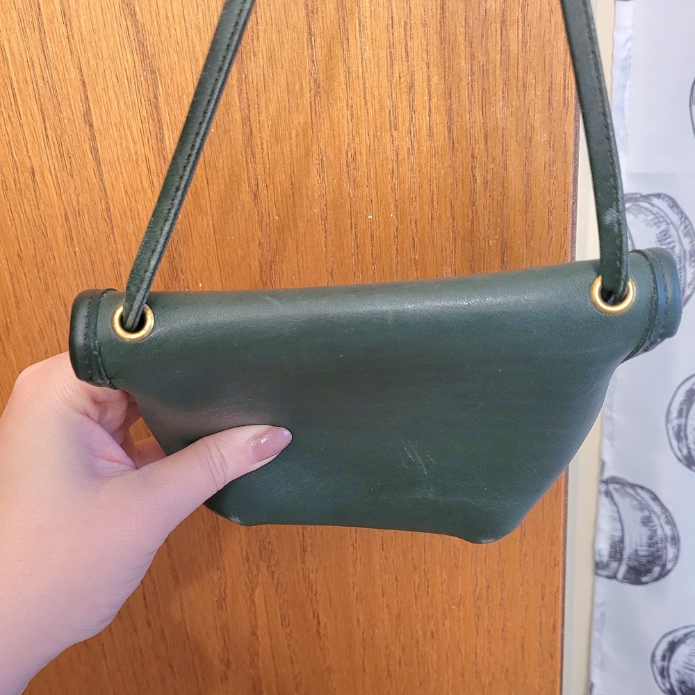 Vintage Coach Green Leather Everett Mini Crossbody Bag - Picture 5 of 10